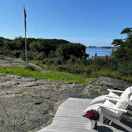 Summer With Sea View In Southern Norway