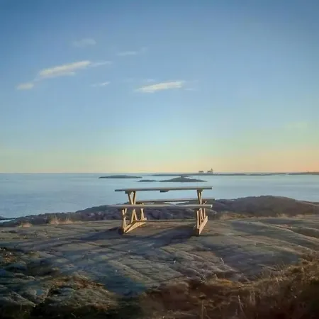 펜션 Summer With Sea View In Southern Norway *