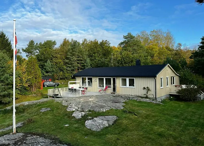 Summer With Sea View In Southern Norway Jordtveit