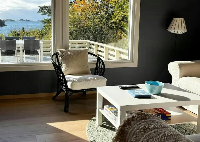 Summer With Sea View In Southern Norway Jordtveit